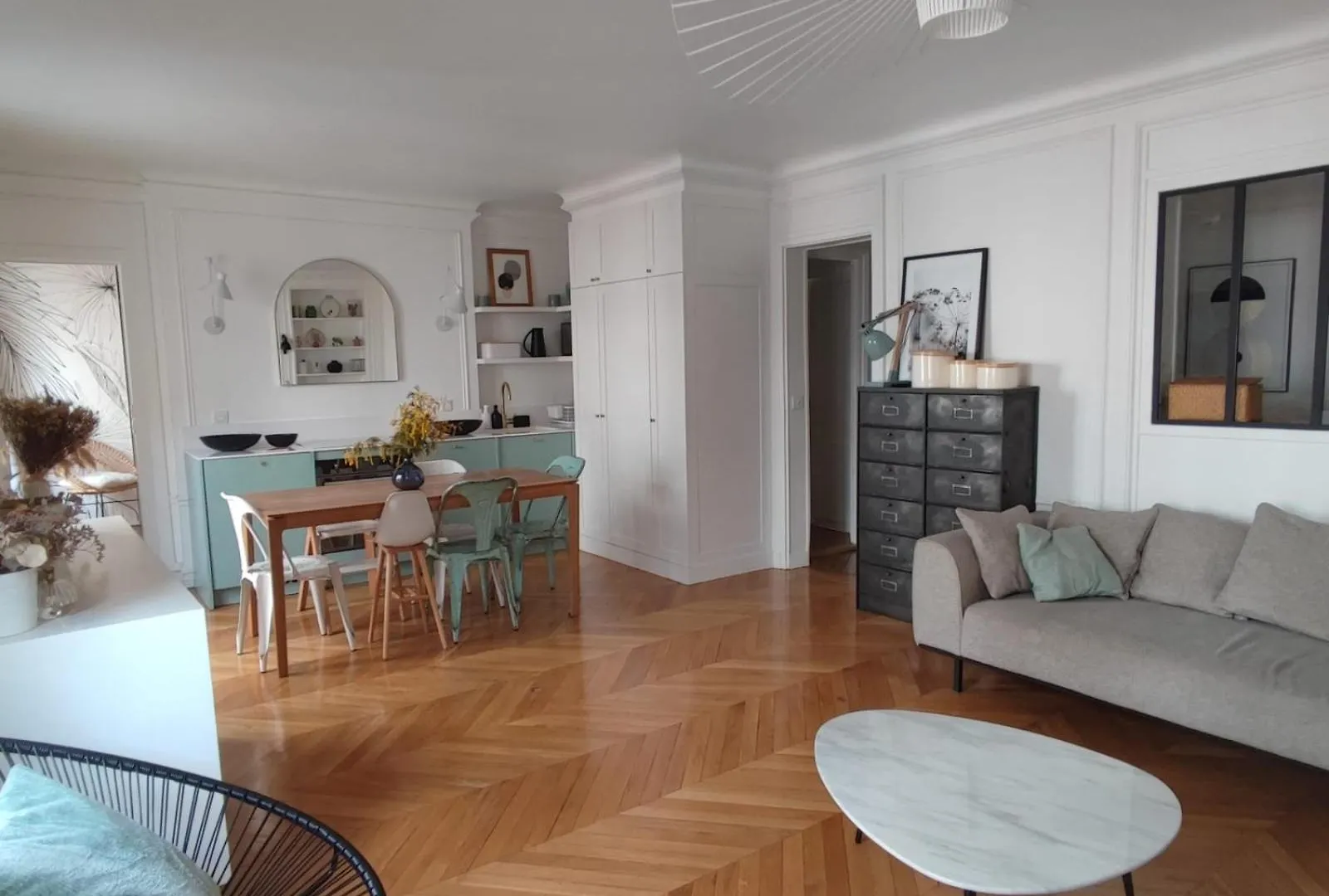 Renovated Family Flat In Montmartre
