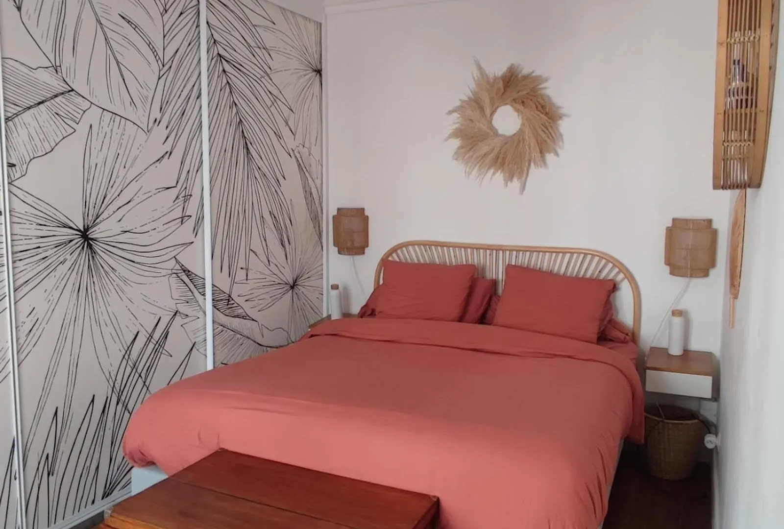 Renovated Family Flat In Montmartre Apartment Paris